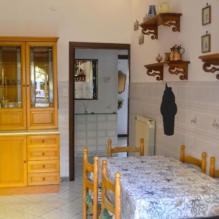 Appartamento In Via Calvi Lido di Ostia Luaran gambar